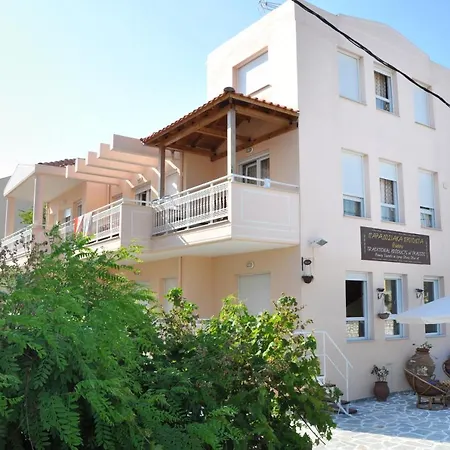 Ralitsa Apartment *